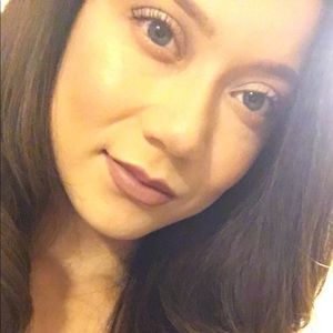 Meet your Posher, Leslie